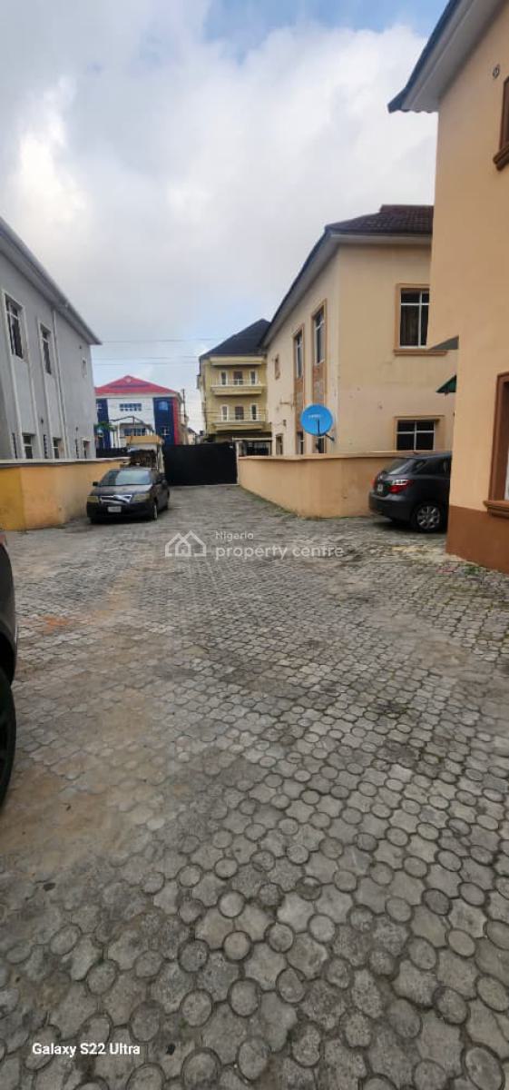 Semi Direct Property Newly Renovated 4-bedroom Terrace Duplex, Chevron, Lekki, Lagos, Terraced Duplex for Sale