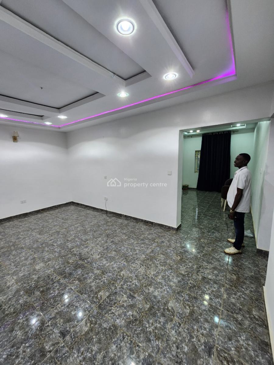 Luxury Two Bedroom Block of Flat, Dawaki District, Dawaki, Gwarinpa, Abuja, Flat / Apartment for Rent