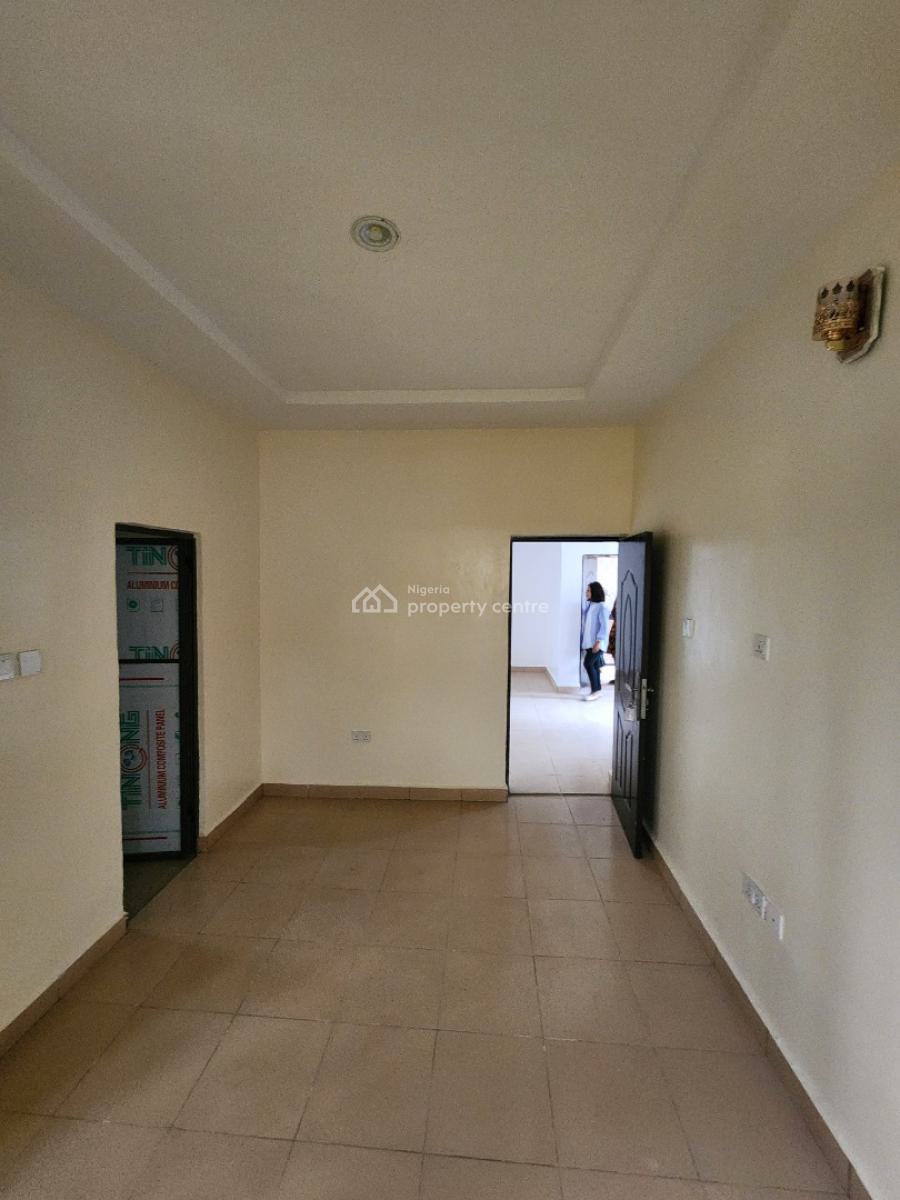 Luxury Two Bedroom Block of Flat, Citizens Avenue Dawaki, Dawaki, Gwarinpa, Abuja, Flat / Apartment for Rent