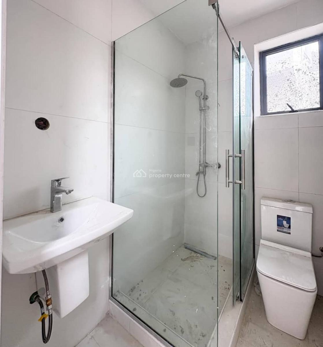 Fully Serviced 2 Bedroom Apartment Available, Lekki Phase 1, Lekki, Lagos, Flat / Apartment for Sale