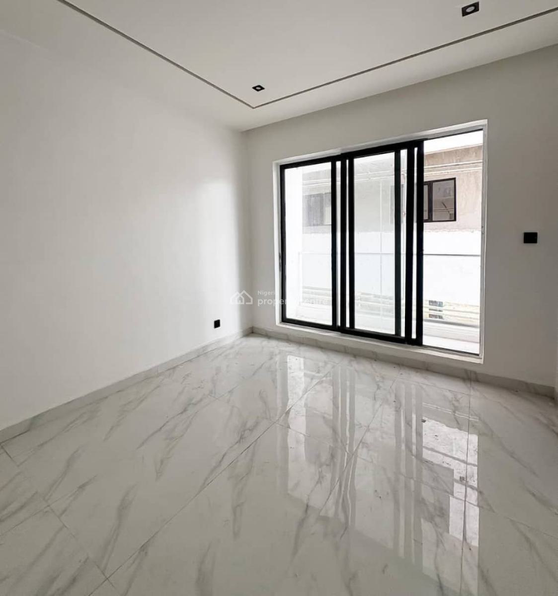 Fully Serviced 2 Bedroom Apartment Available, Lekki Phase 1, Lekki, Lagos, Flat / Apartment for Sale
