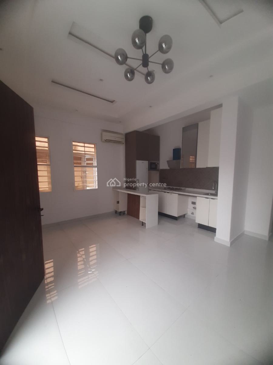 Serviced 2 Bedroom En-suite Flat. It Will Come Fitted with Open Kitche, Victoria Island (vi), Lagos, Flat / Apartment for Rent