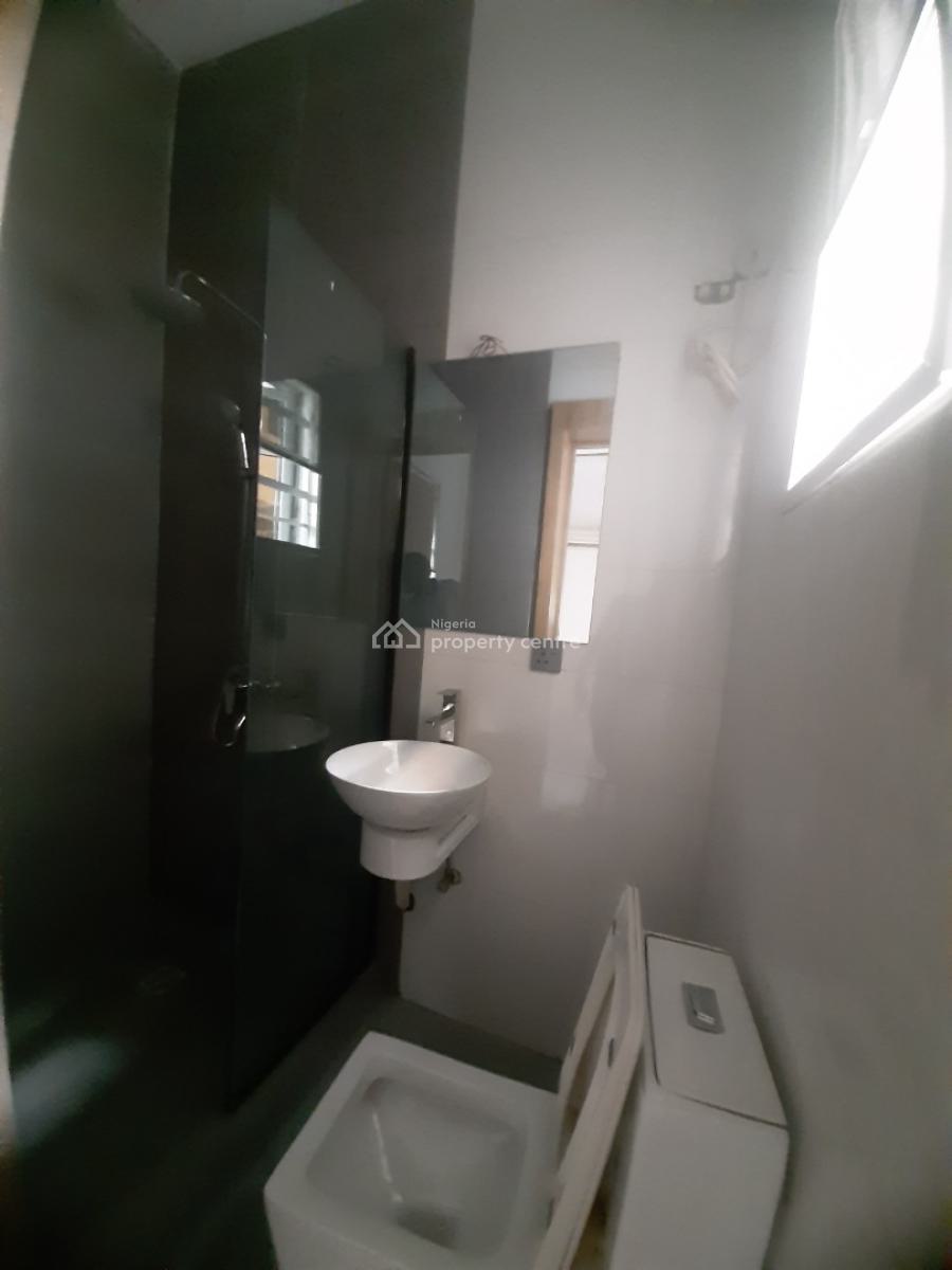 Serviced 2 Bedroom En-suite Flat. It Will Come Fitted with Open Kitche, Victoria Island (vi), Lagos, Flat / Apartment for Rent