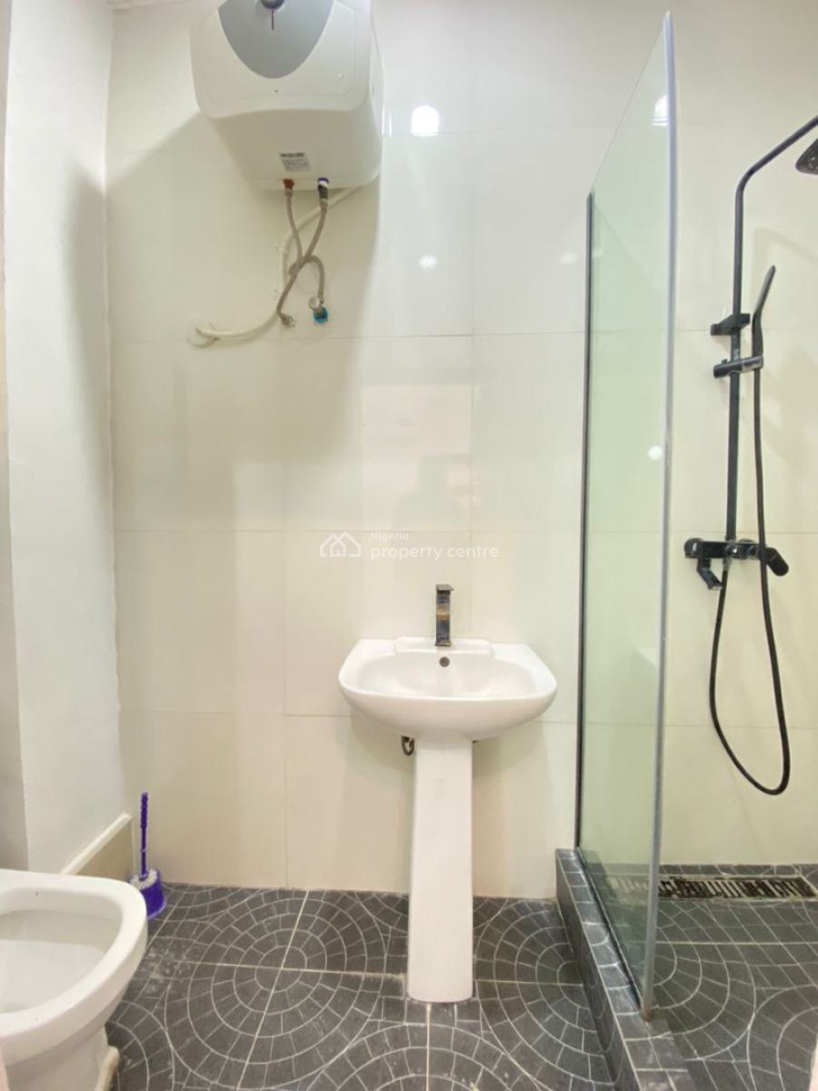 Luxury 2 Bedroom Apartment with Bq, Lekki Phase 1, Lekki Phase 1, Lekki, Lagos, Flat / Apartment for Rent