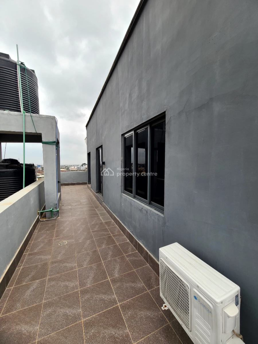 Luxury and Spacious 3 Bedroom Penthouse with Pool &elevator at Gbagada, Ifako, Gbagada, Lagos, Flat / Apartment for Sale