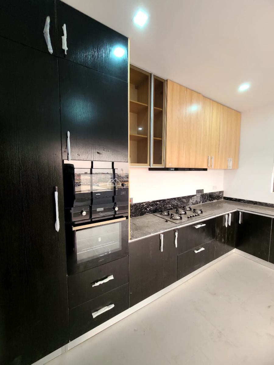 Luxury and Spacious 3 Bedroom Penthouse with Pool &elevator at Gbagada, Ifako, Gbagada, Lagos, Flat / Apartment for Sale