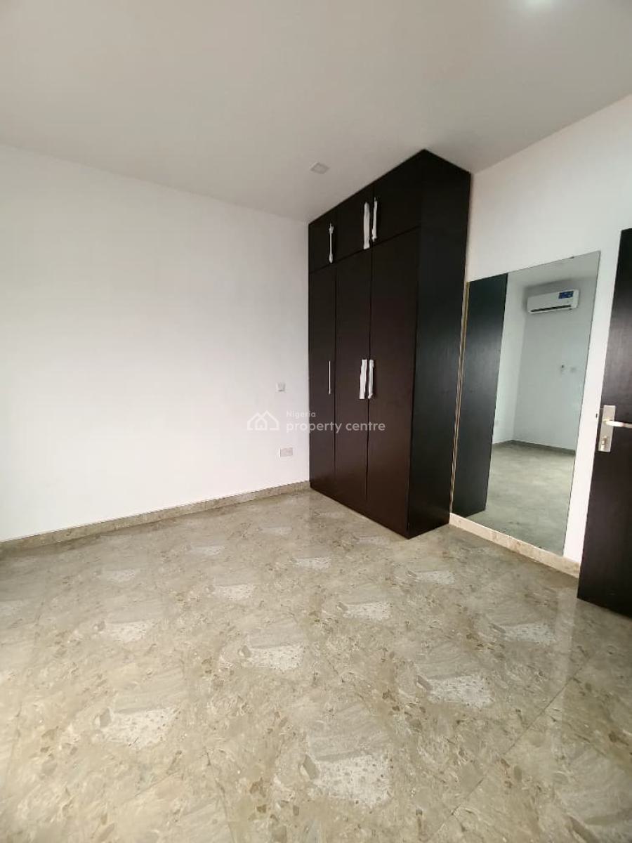 Luxury and Spacious 3 Bedroom Penthouse with Pool &elevator at Gbagada, Ifako, Gbagada, Lagos, Flat / Apartment for Sale