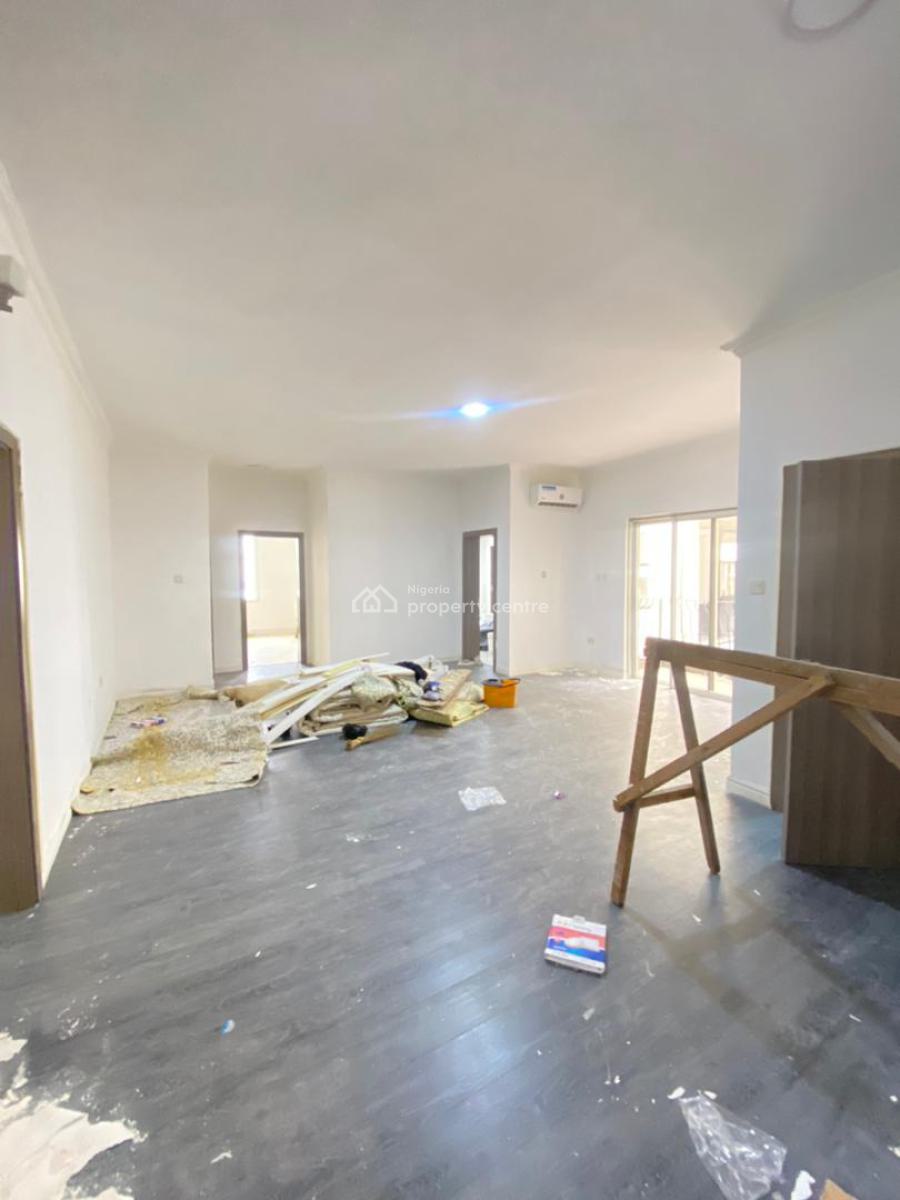 Spacious 3 Bedroom Apartment with Bq and Pool, Lekki Phase 1, Lekki, Lagos, Flat / Apartment for Rent