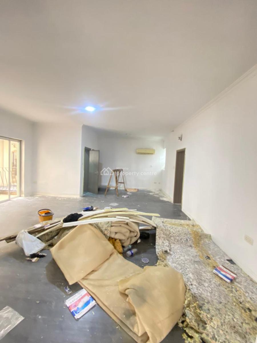 Spacious 3 Bedroom Apartment with Bq and Pool, Lekki Phase 1, Lekki, Lagos, Flat / Apartment for Rent