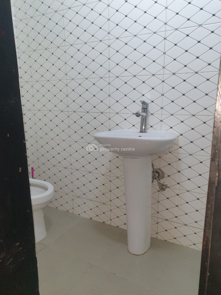 Spacious 2bedroom Flat with Inverter an Solar Panel, Ologolo, Lekki, Lagos, Flat / Apartment for Rent
