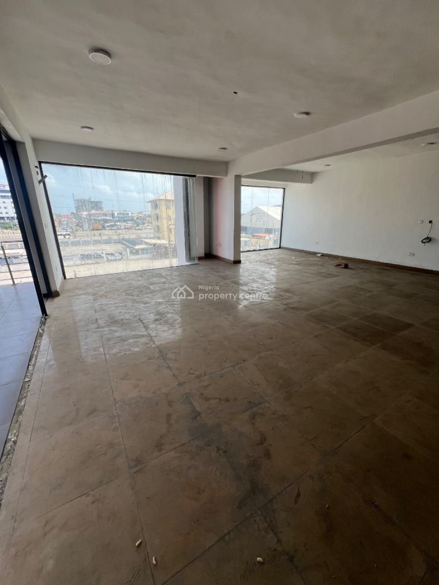 100sqm Shop/commercial Space on a Major Road, Lekki Phase 1, Lekki, Lagos, Commercial Property for Rent