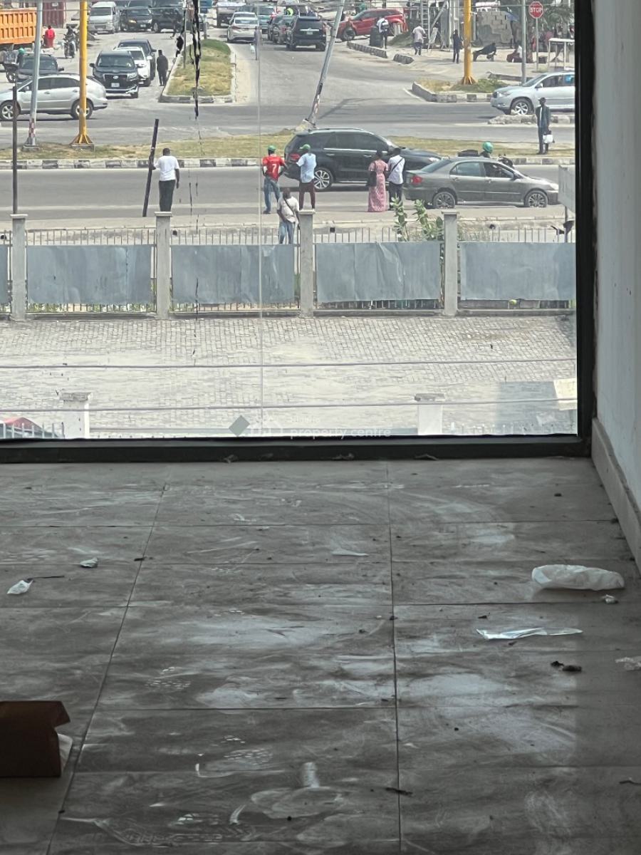 100sqm Shop/commercial Space on a Major Road, Lekki Phase 1, Lekki, Lagos, Commercial Property for Rent