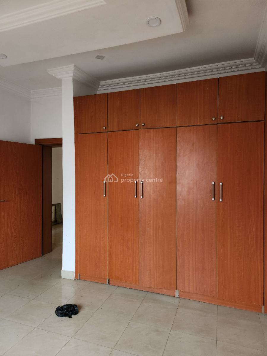 Beautiful and Massive 3 Bedroom Flat, Utako, Abuja, Flat / Apartment for Rent