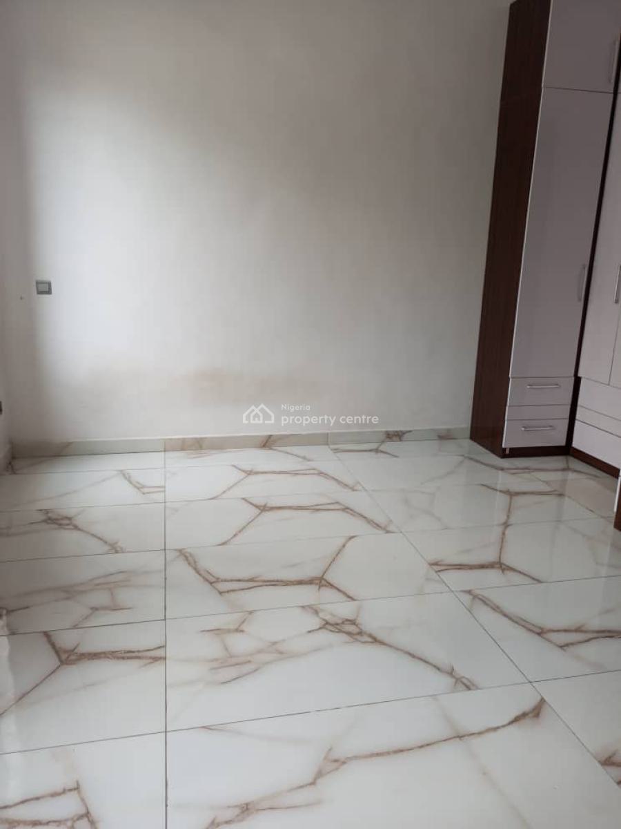 Well Maintained Spacious 3bedroom Duplex, Idado Estate Lekki Expressway, Idado, Lekki, Lagos, Semi-detached Duplex for Rent