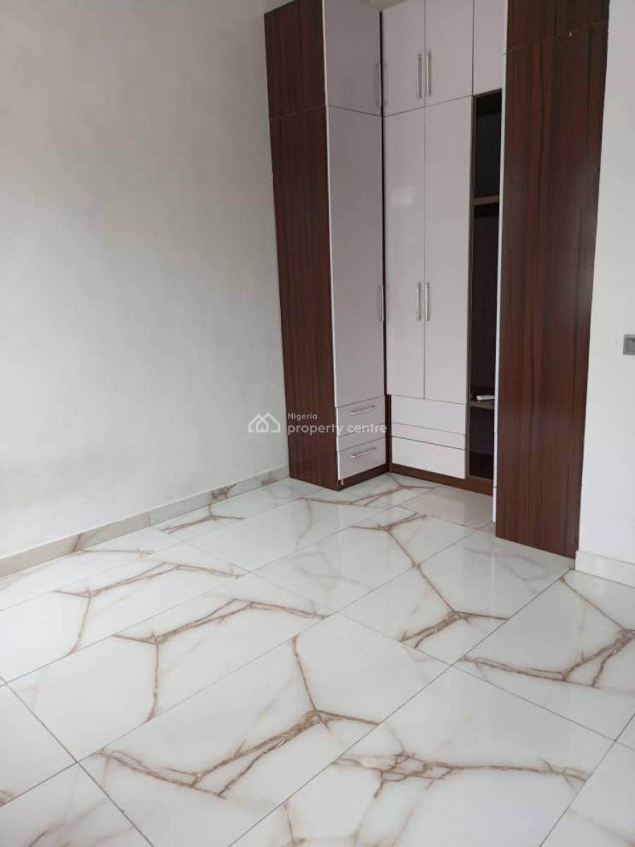 Well Maintained Spacious 3bedroom Duplex, Idado Estate Lekki Expressway, Idado, Lekki, Lagos, Semi-detached Duplex for Rent