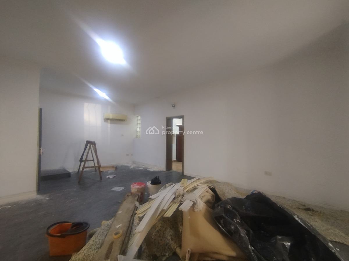 Fully Serviced 3 Bedroom Apartment with Bq, Off Admiralty Way, Lekki Phase 1, Lekki, Lagos, Flat / Apartment for Rent
