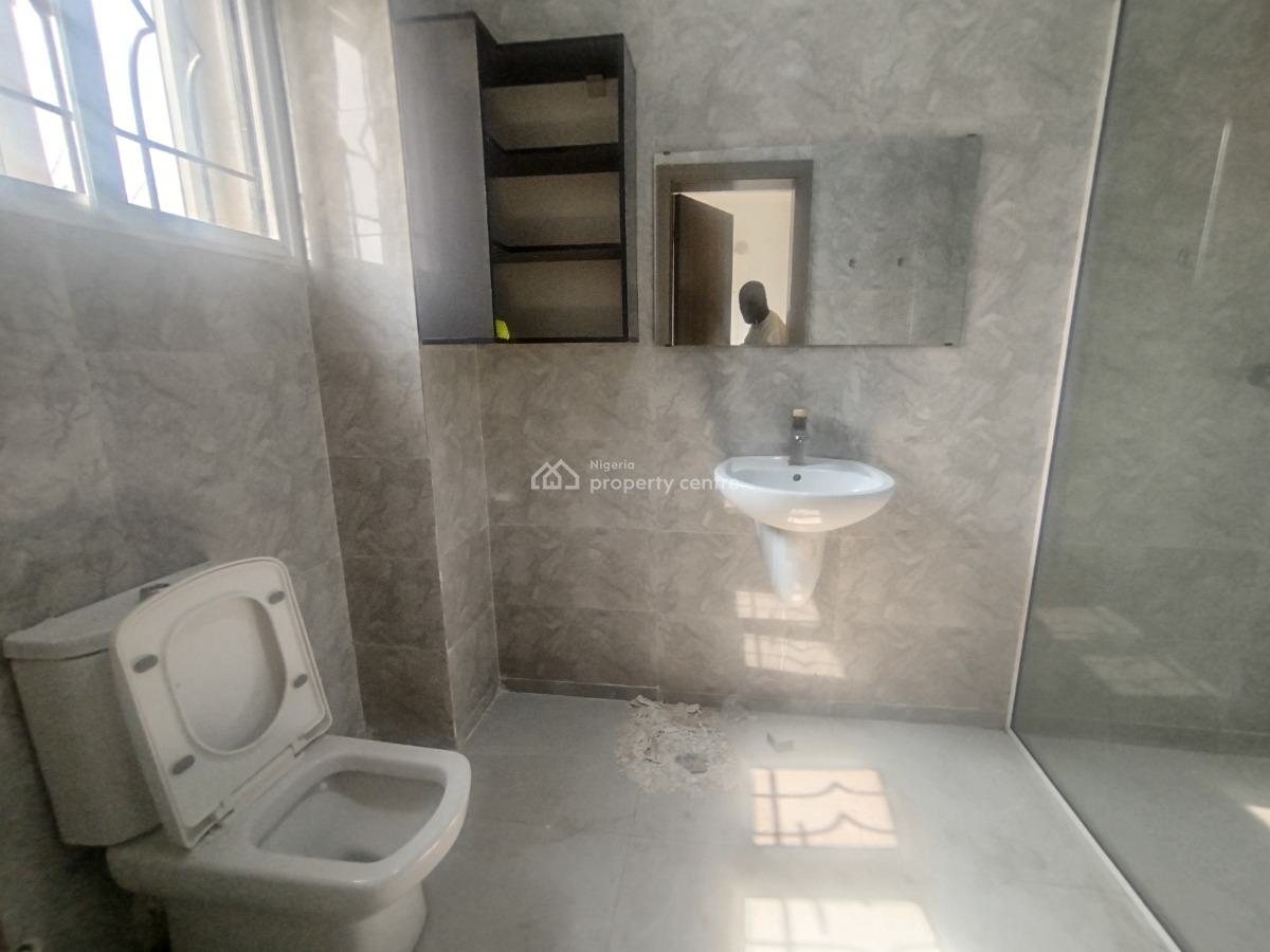 Fully Serviced 3 Bedroom Apartment with Bq, Off Admiralty Way, Lekki Phase 1, Lekki, Lagos, Flat / Apartment for Rent