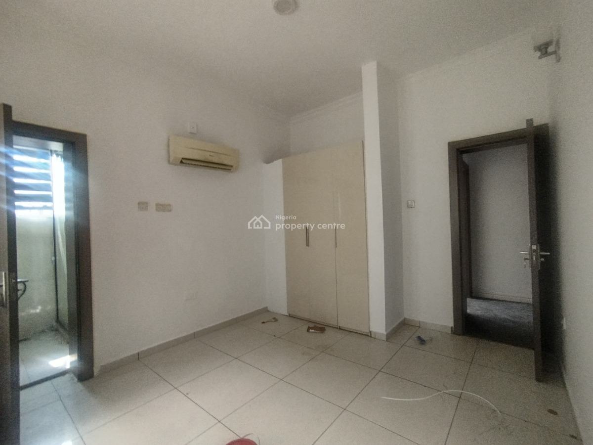 Fully Serviced 3 Bedroom Apartment with Bq, Off Admiralty Way, Lekki Phase 1, Lekki, Lagos, Flat / Apartment for Rent