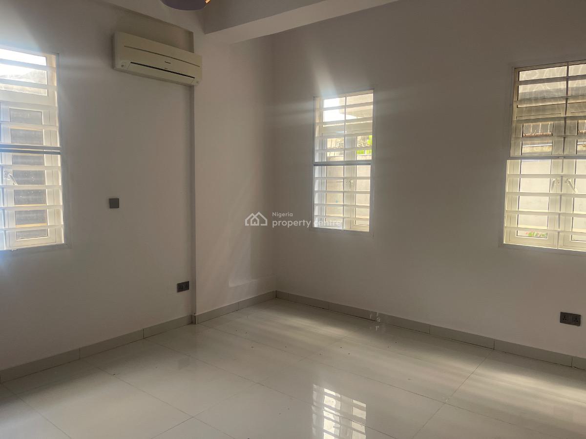 Well Maintained 2 Bedrooms Apartments, Victoria Island (vi), Lagos, Flat / Apartment for Rent