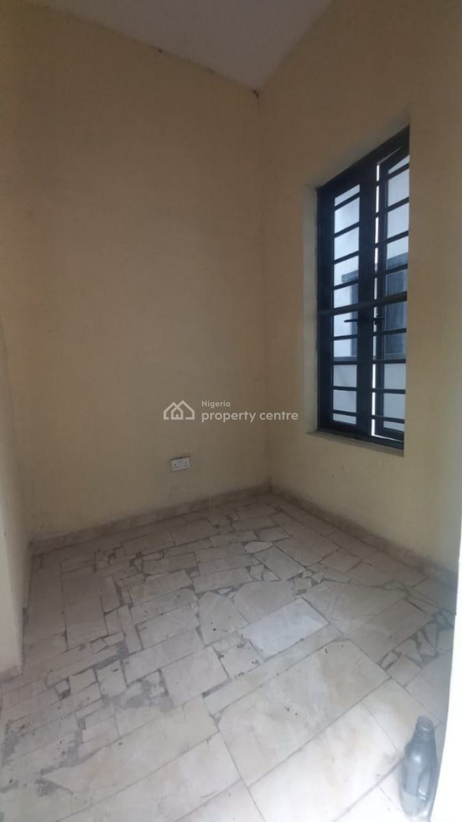 Spacious Boys Quarter, Orchid Road, Lekki, Lagos, Semi-detached Duplex for Rent