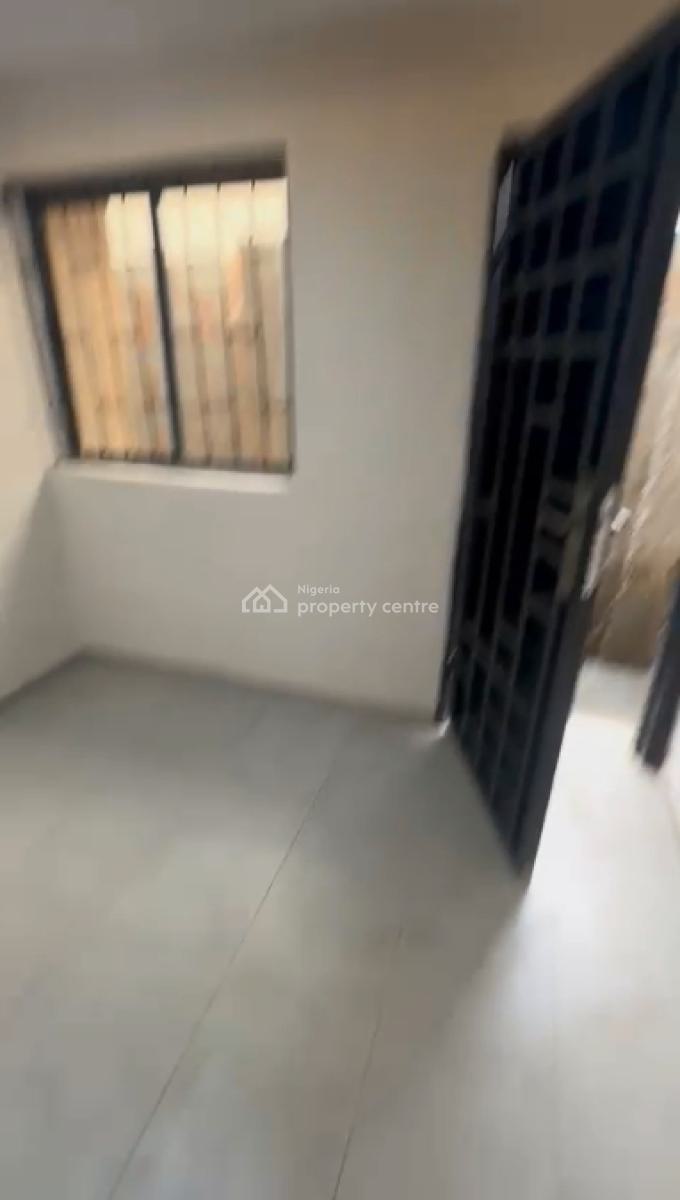 Specious Selfcon, Ilaje Road, Bariga, Shomolu, Lagos, Self Contain (single Rooms) for Rent