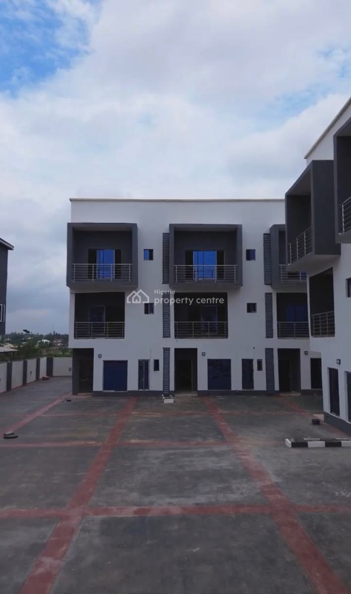 Luxury Spacious 4bedroom En-suite Terrace Duplex +bq, Gaduwa, Abuja, Terraced Duplex for Sale
