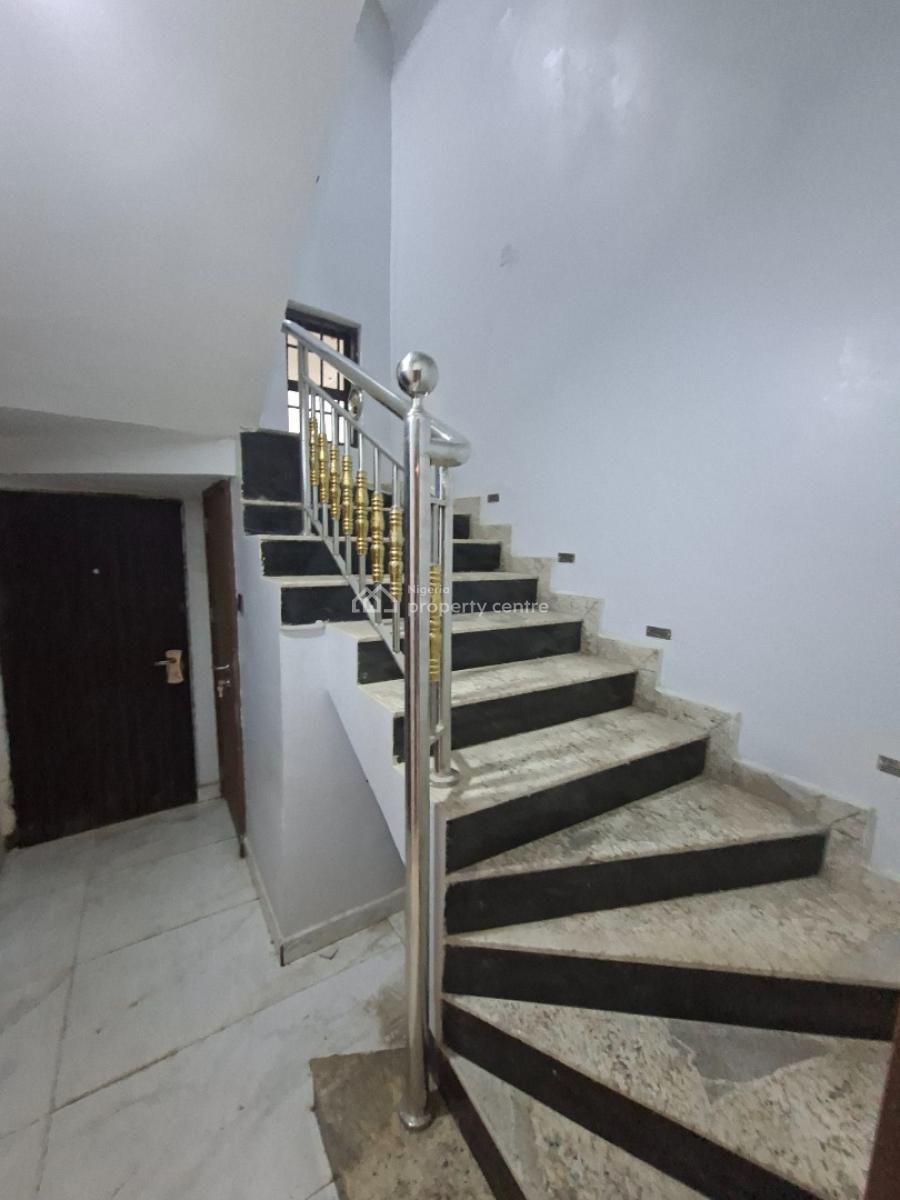 a Luxurious 5 Bedroom Fully Detached Duplex with Bq, Jahi, Abuja, Flat / Apartment for Rent