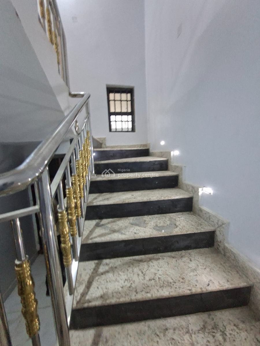 a Luxurious 5 Bedroom Fully Detached Duplex with Bq, Jahi, Abuja, Flat / Apartment for Rent