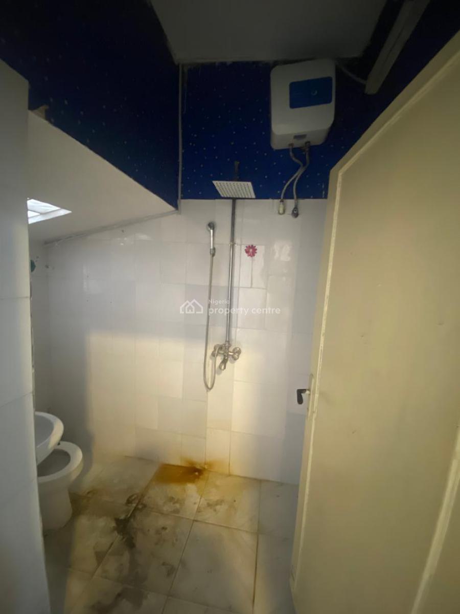 Newly Revamped Self Serviced Studio Apartment in Lekki Phase 1, Off Admiralty Lekki Phase 1, Lekki Phase 1, Lekki, Lagos, Self Contain (single Rooms) for Rent