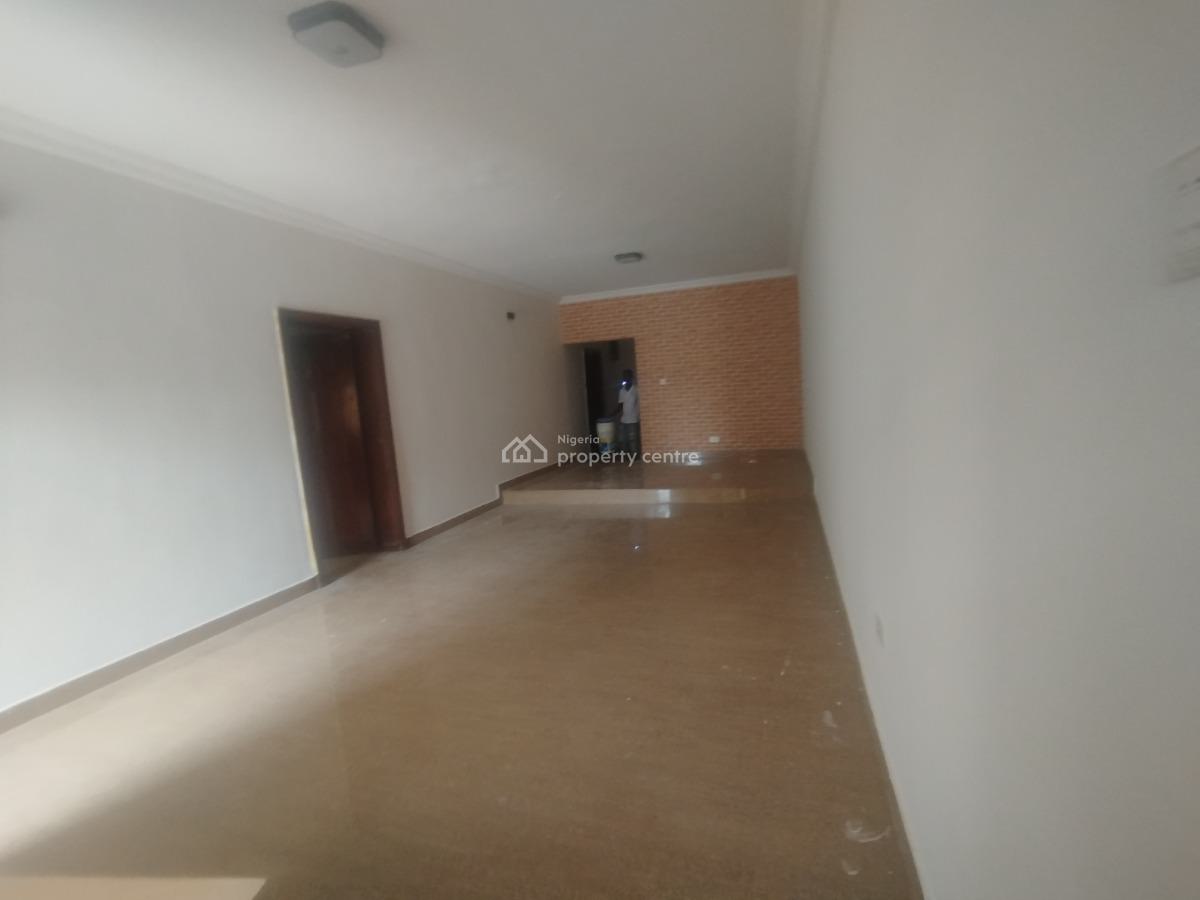 Tastefully Renovated 3 Bedroom Apartment, Off Admiralty Way, Lekki Phase 1, Lekki, Lagos, Flat / Apartment for Rent