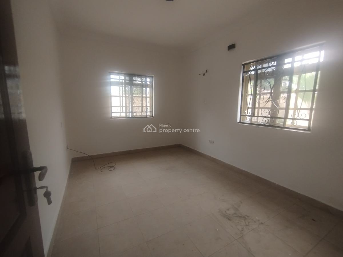 Tastefully Renovated 3 Bedroom Apartment, Off Admiralty Way, Lekki Phase 1, Lekki, Lagos, Flat / Apartment for Rent