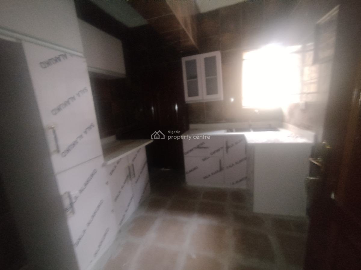 Tastefully Renovated 3 Bedroom Apartment, Off Admiralty Way, Lekki Phase 1, Lekki, Lagos, Flat / Apartment for Rent