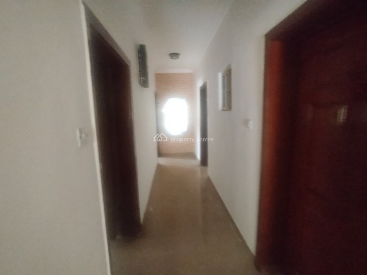 Tastefully Renovated 3 Bedroom Apartment, Off Admiralty Way, Lekki Phase 1, Lekki, Lagos, Flat / Apartment for Rent