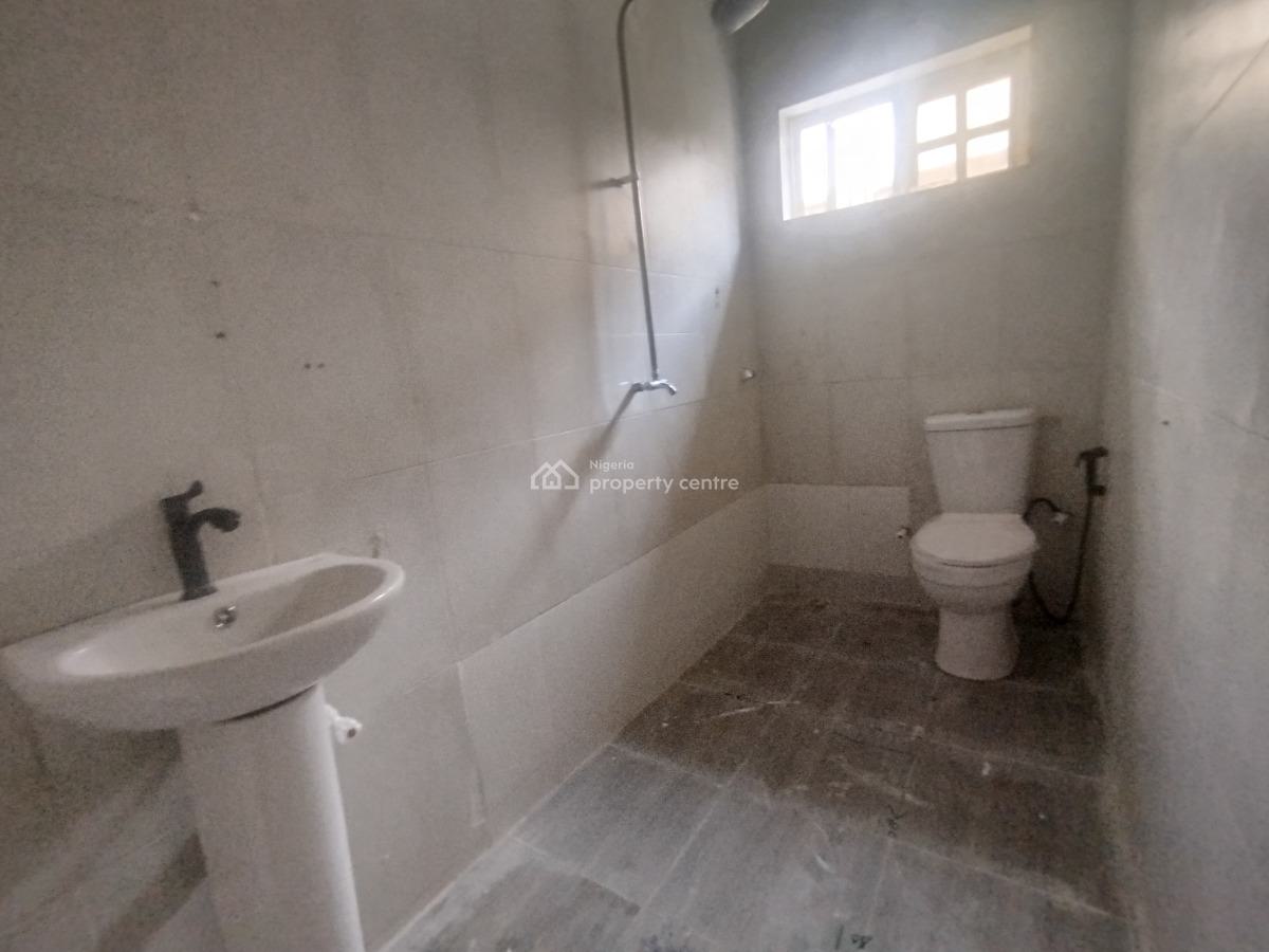Tastefully Renovated 3 Bedroom Apartment, Off Admiralty Way, Lekki Phase 1, Lekki, Lagos, Flat / Apartment for Rent