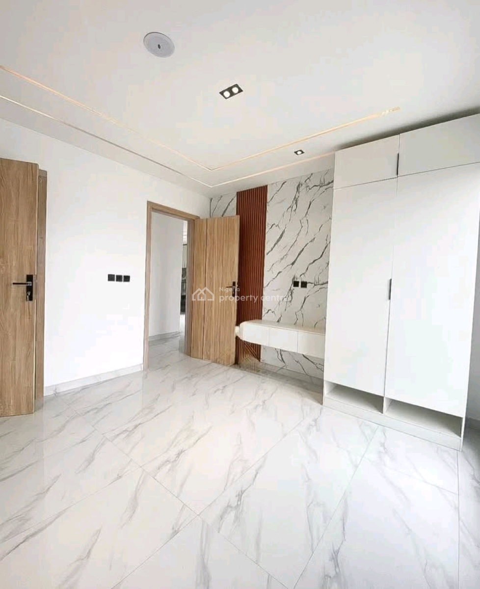 2 Bedroom with Elevator, Pool, Gym, Ikate, Lekki, Lagos, Flat / Apartment for Sale
