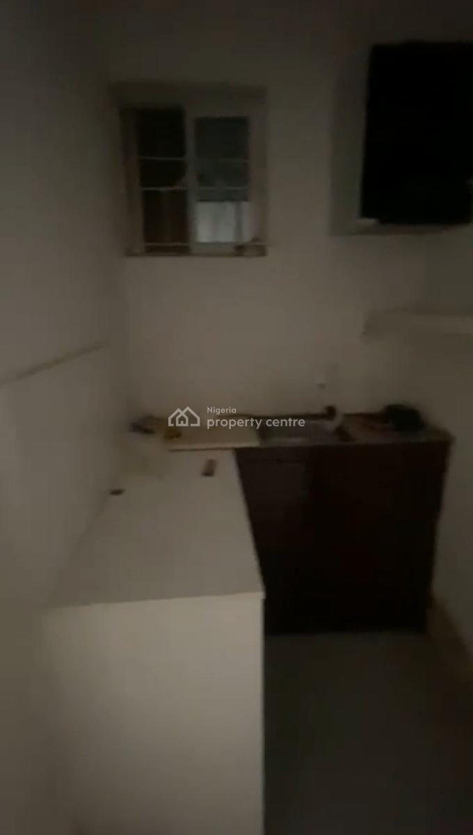 Specious Miniflat, Shomolu, Lagos, Mini Flat (room and Parlour) for Rent