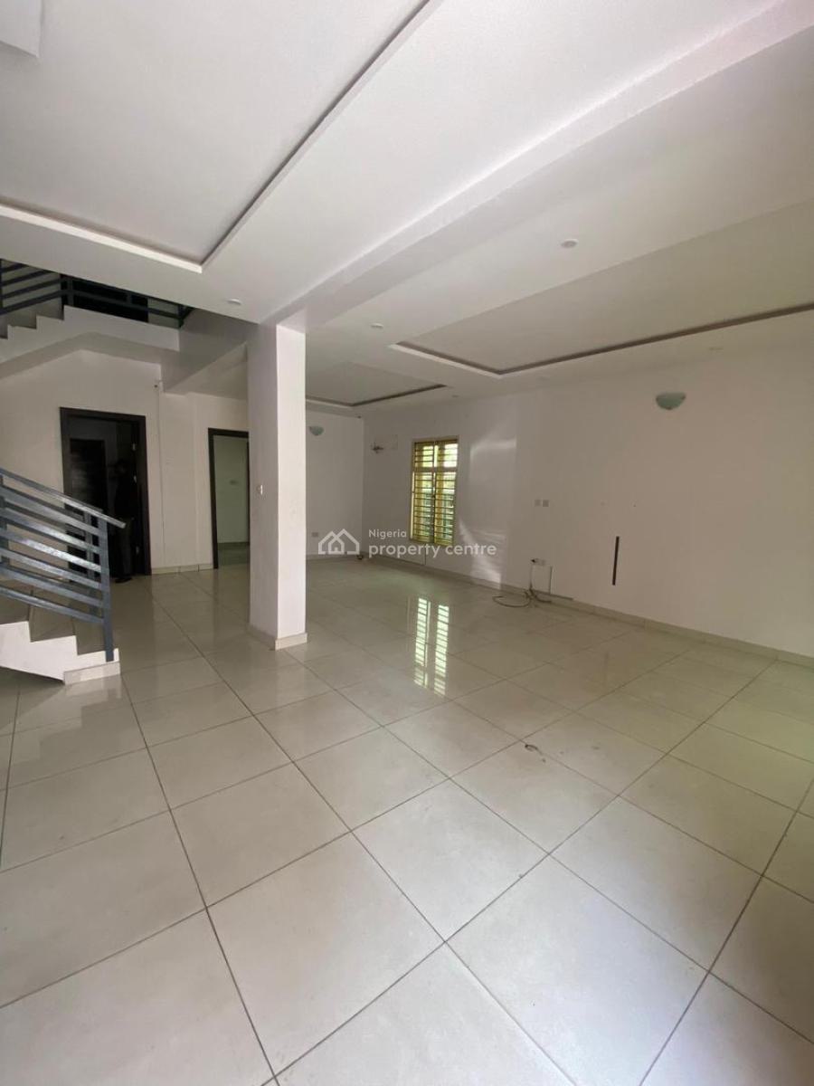 Well Maintained Maissonete with a B Q, Off Admiralty Way, Lekki Phase 1, Lekki, Lagos, House for Rent