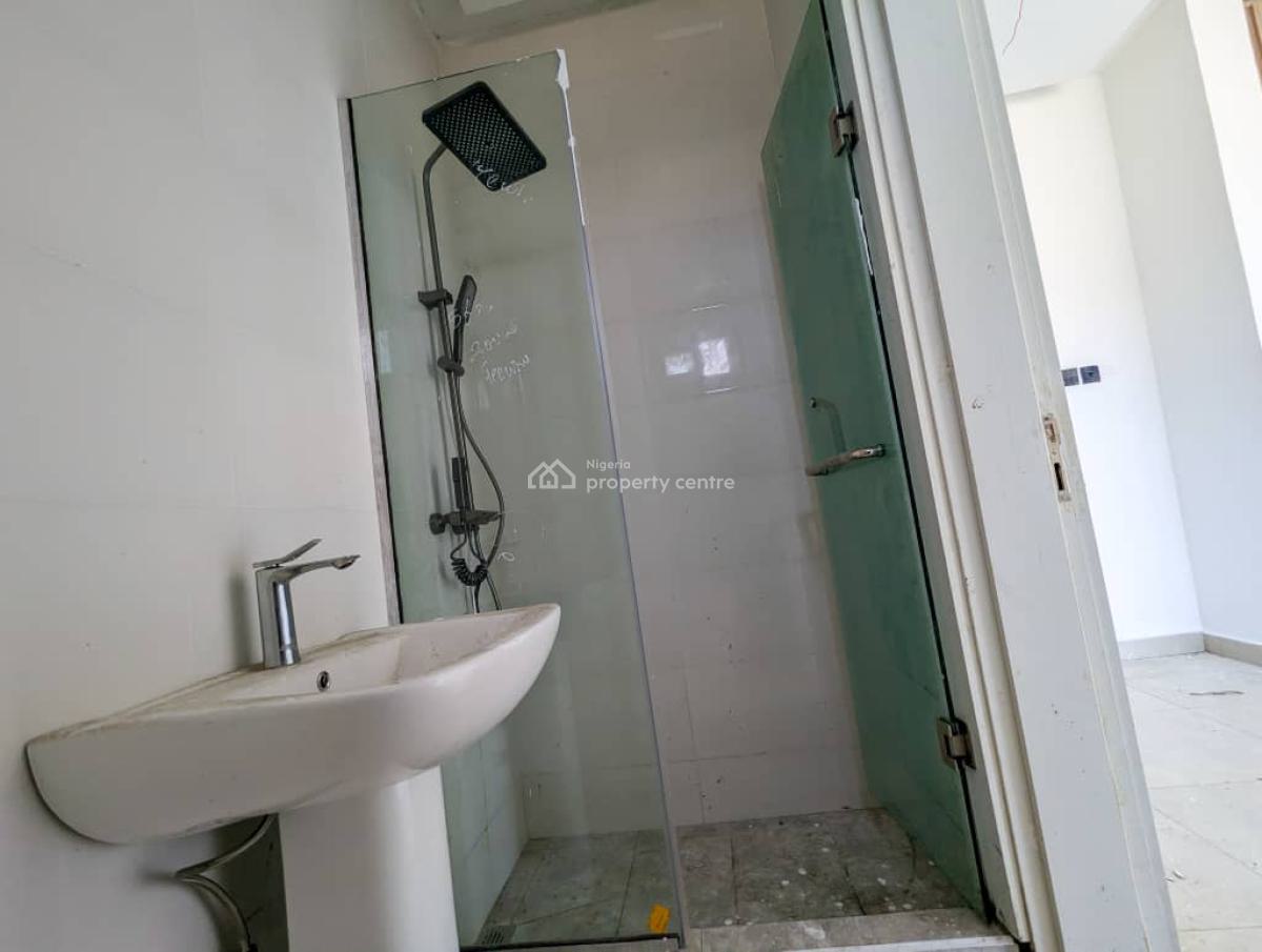 Spacious 4-bedroom Terraced Triplex in a Secure, Upscale Community, Ikate, Lekki, Lagos, Terraced Duplex for Sale