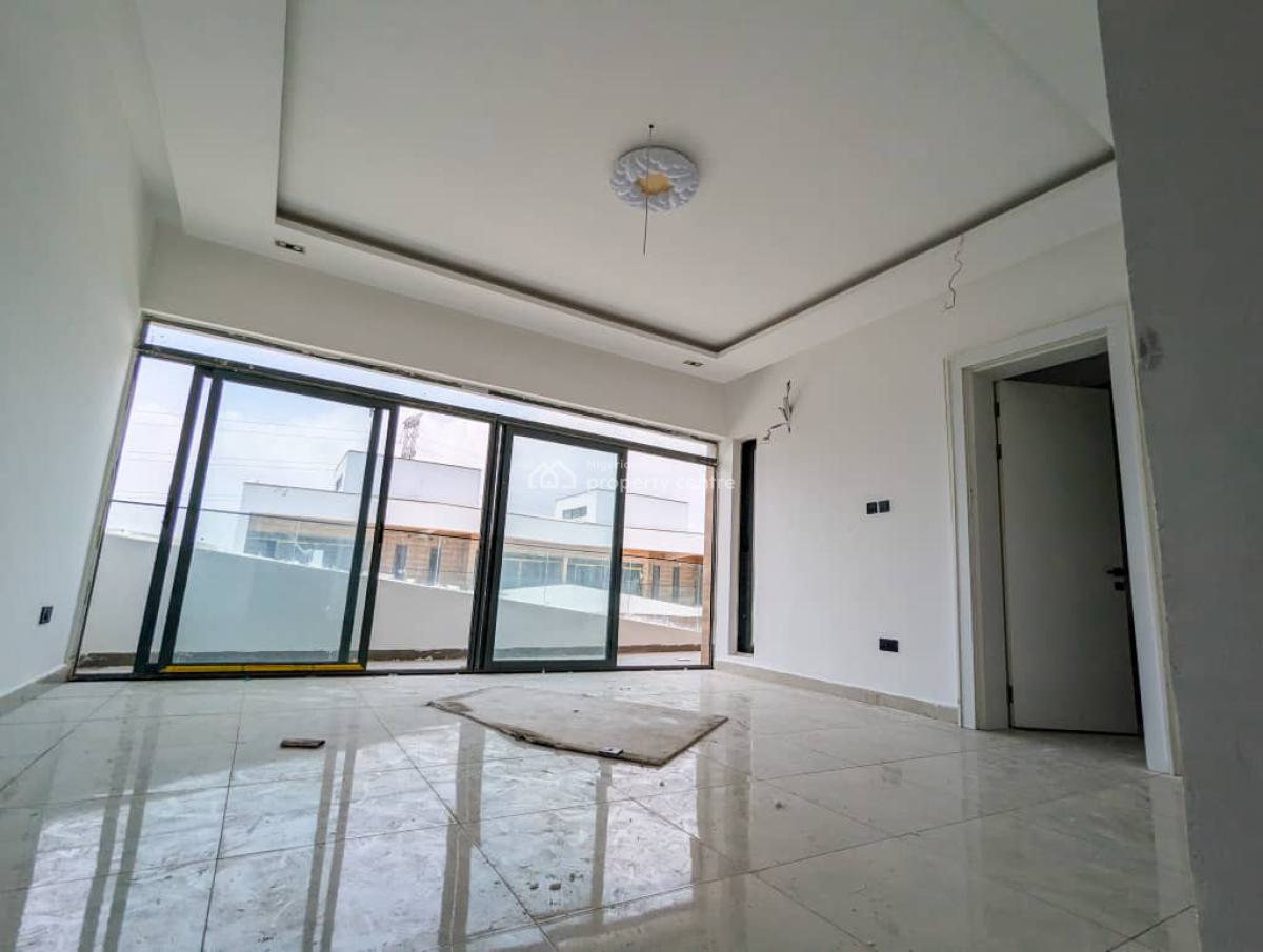 Spacious 4-bedroom Terraced Triplex in a Secure, Upscale Community, Ikate, Lekki, Lagos, Terraced Duplex for Sale
