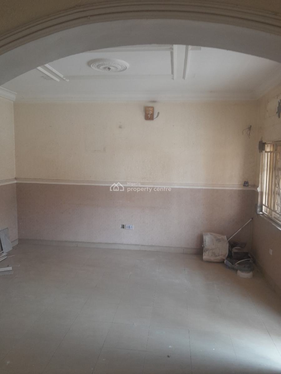 Spacious Standard 2bedroom Flat in Gwarinpa Estate, Gwarinpa Estate, Gwarinpa, Abuja, Flat / Apartment for Rent