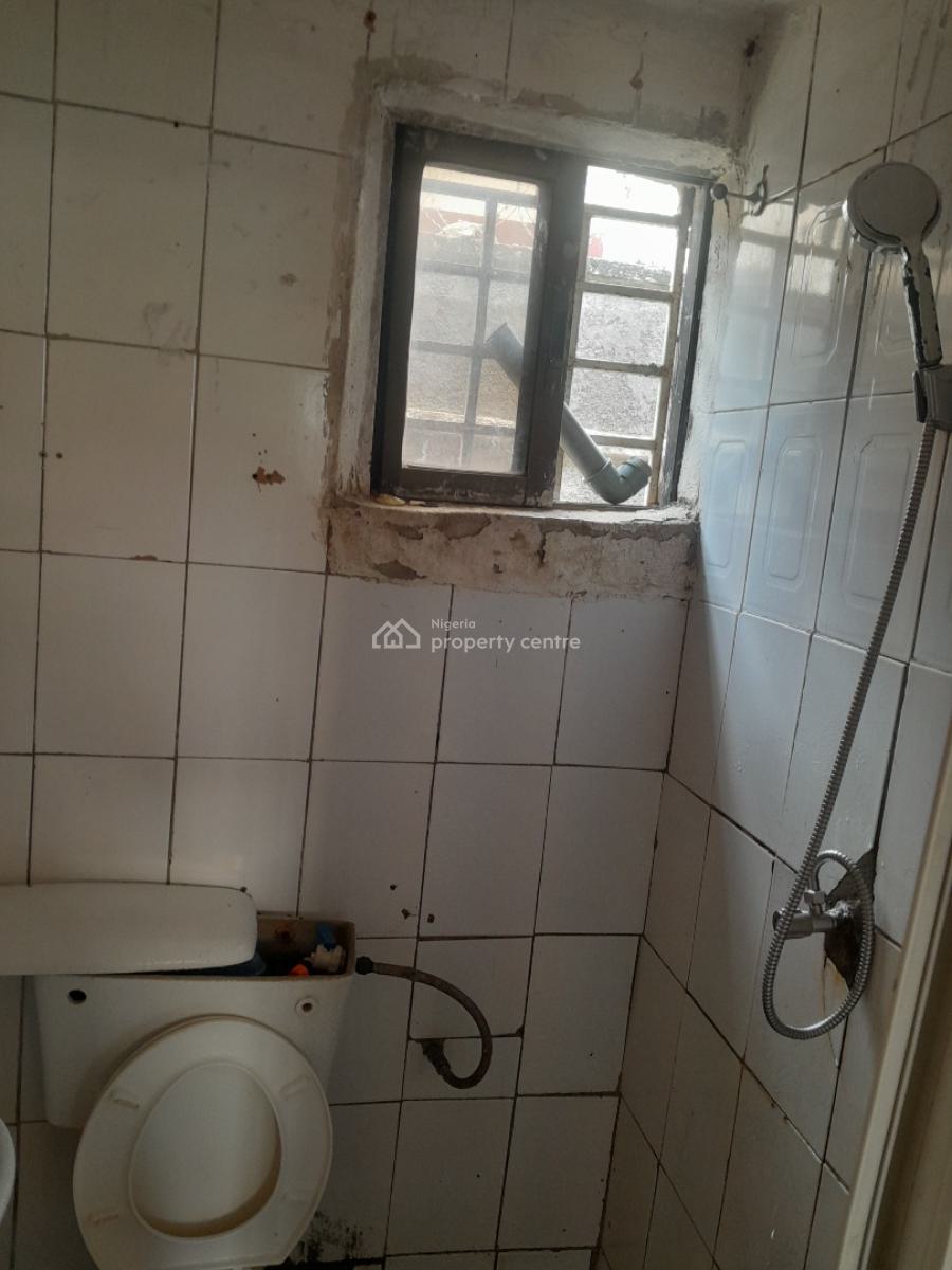 Room Selfcontain in Gwarimpa 3rd Avenue, in a Secured Environment., Gwarinpa Estate 3rd Avenue, Gwarinpa, Abuja, Self Contain (single Rooms) for Rent