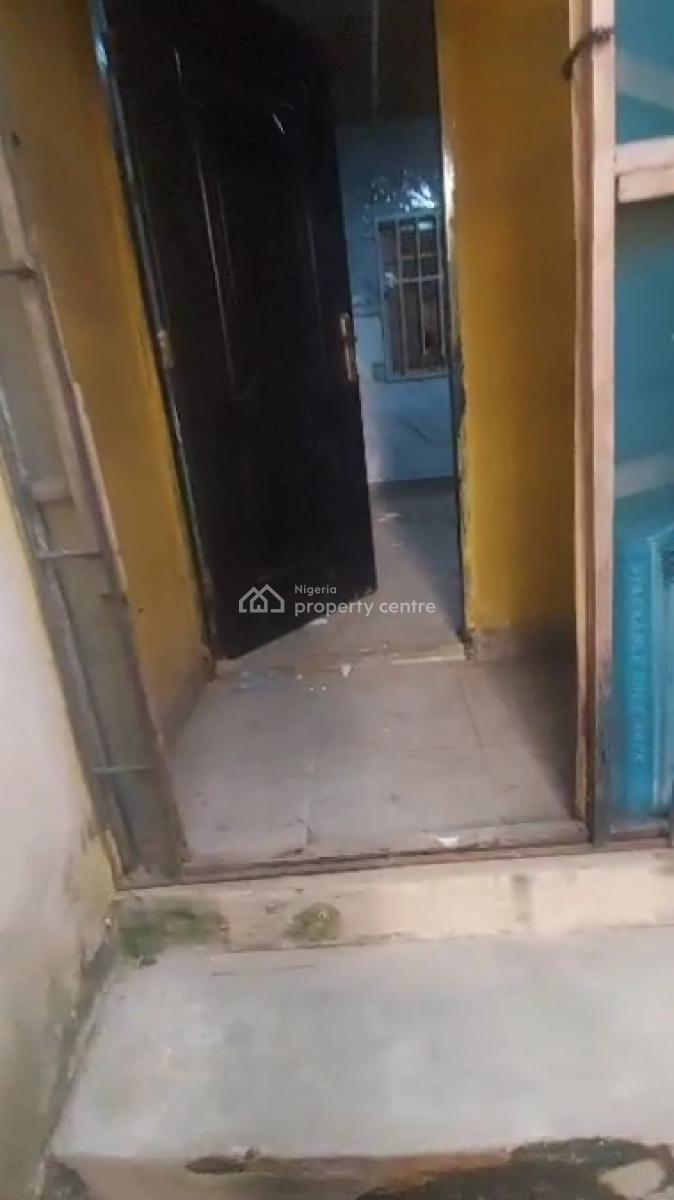 Specious & Decent Roomself, Obayan, Akoka, Yaba, Lagos, Self Contain (single Rooms) for Rent