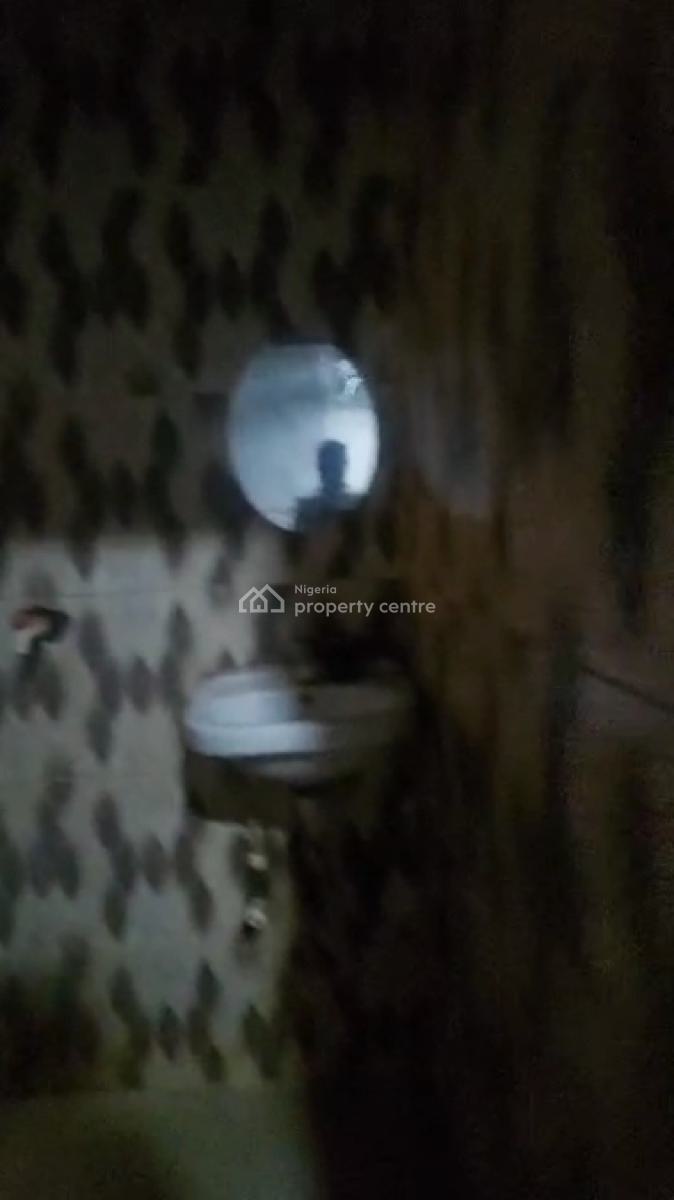 Specious & Decent Roomself, Obayan, Akoka, Yaba, Lagos, Self Contain (single Rooms) for Rent