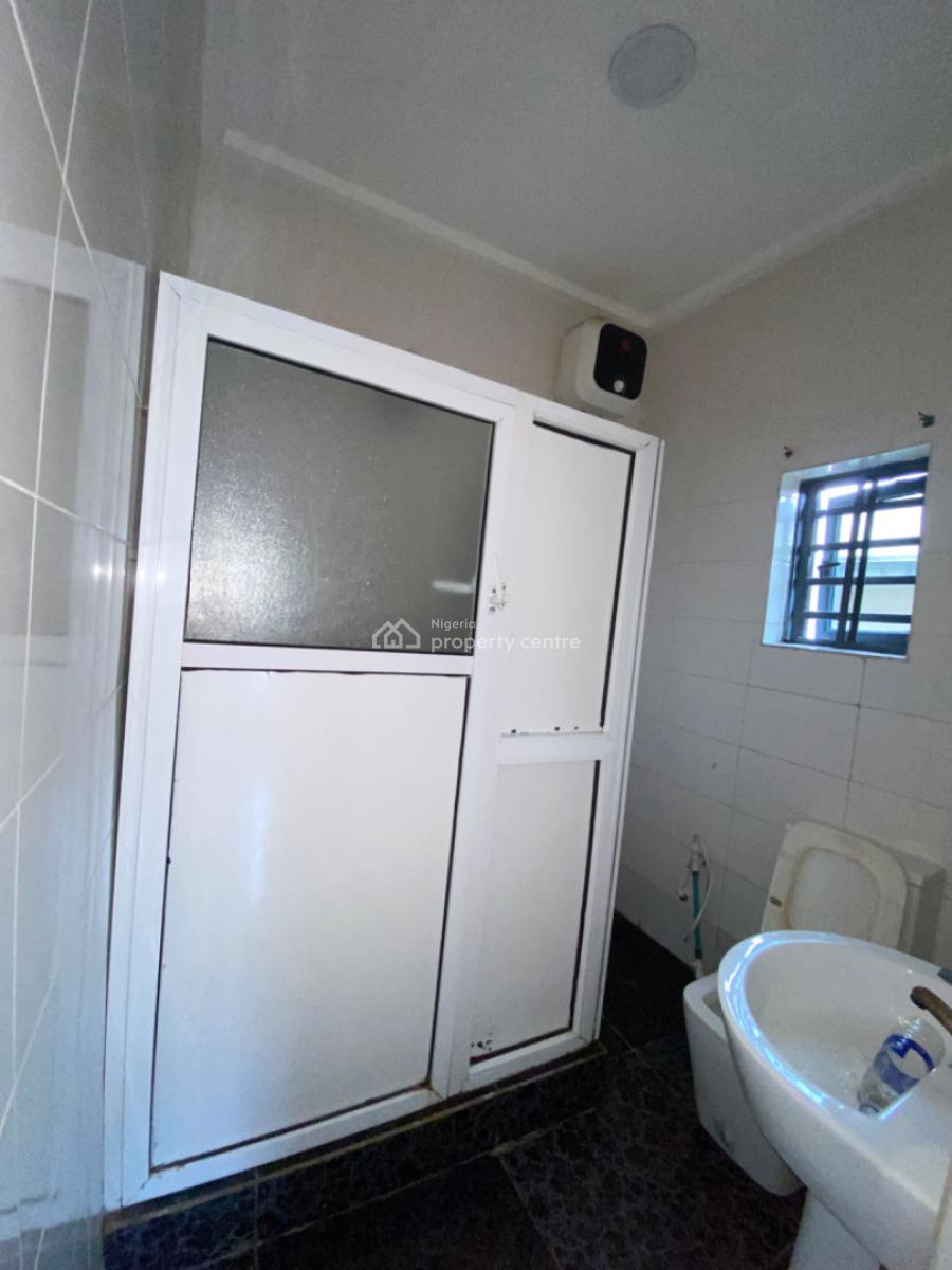 Clean 2 Bedroom Apartment Upstairs, Around Blenco, Sangotedo, Ajah, Lagos, Flat / Apartment for Rent