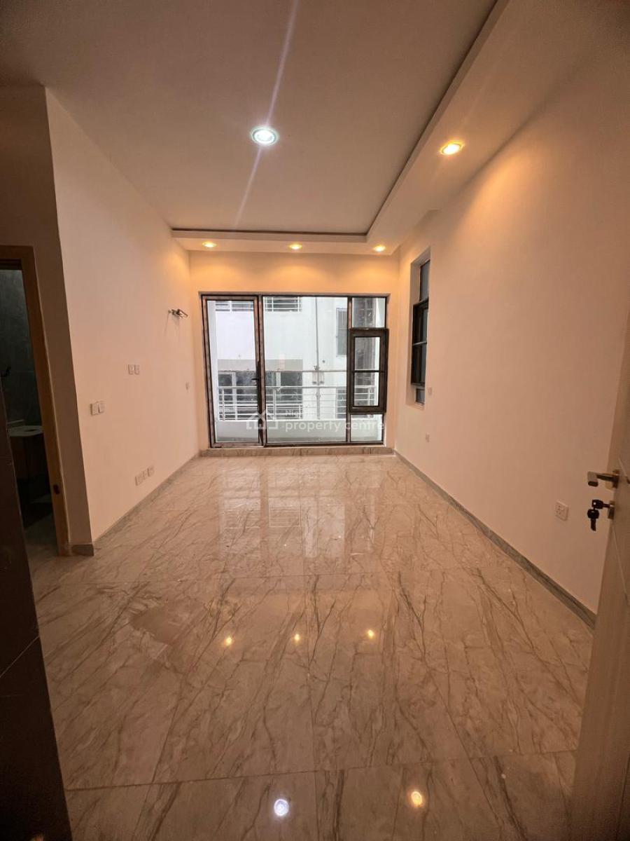 5 Bedroom Terrace Duplex with Cummunial Swimming Pool, Lekki Phase 1, Lekki, Lagos, Terraced Duplex for Rent