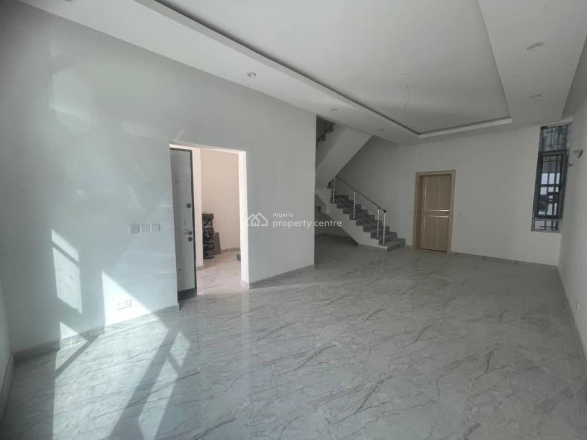 5 Bedroom Terrace Duplex with Cummunial Swimming Pool, Lekki Phase 1, Lekki, Lagos, Terraced Duplex for Rent