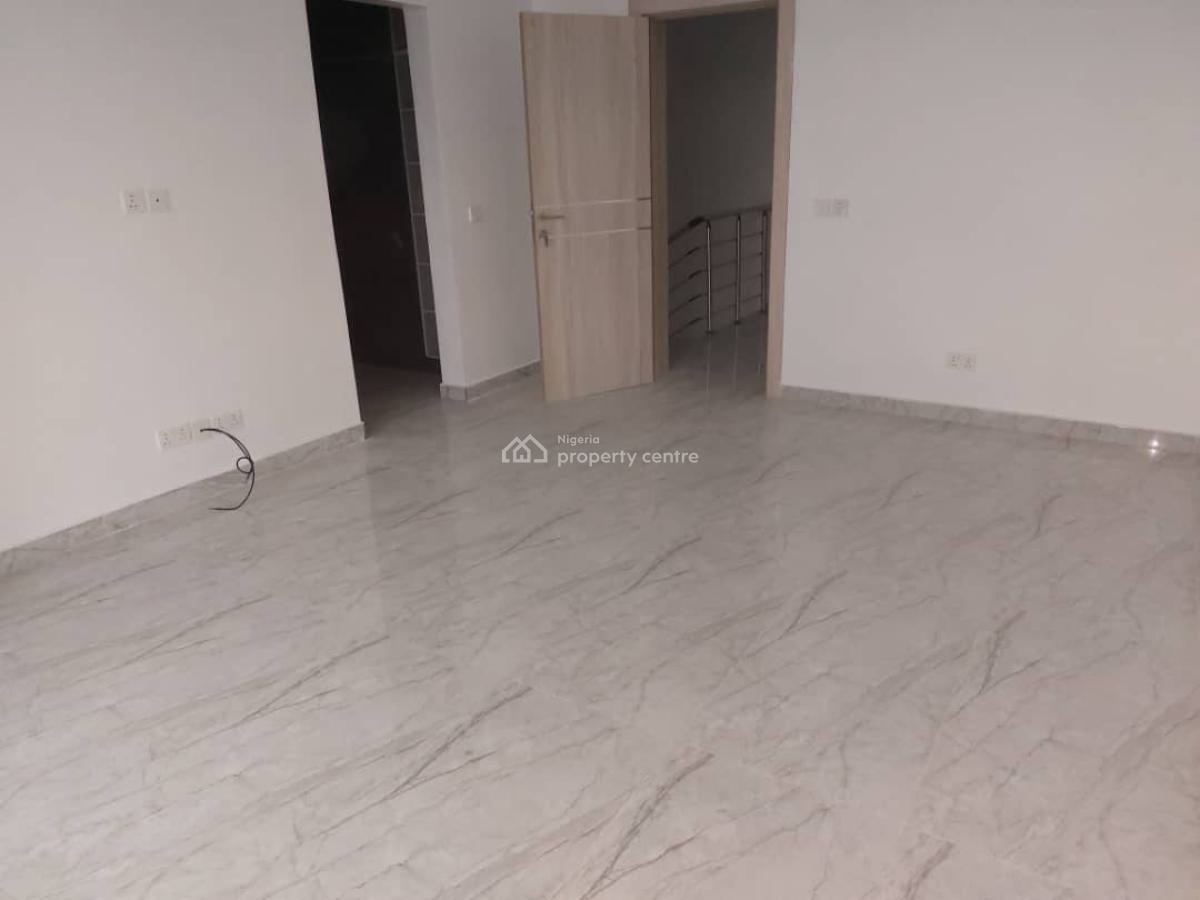 5 Bedroom Terrace Duplex with Cummunial Swimming Pool, Lekki Phase 1, Lekki, Lagos, Terraced Duplex for Rent
