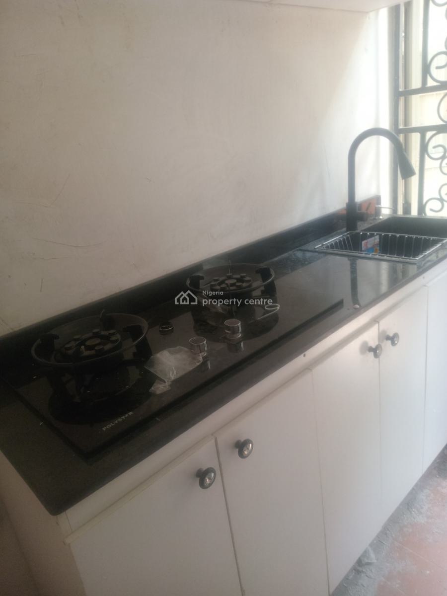 a Luxurious Spacious Standard Self Contained with Standard Kitchen and, Chevy View Estate Chevron Drive, Lekki, Lagos, Self Contain (single Rooms) for Rent