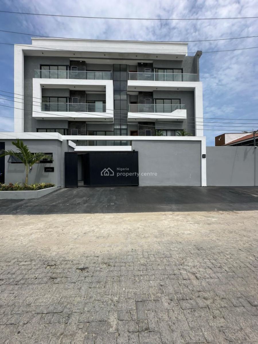 3bedroom Flat with Bq, Gym and Swimmingpool, Lekki Phase 1, Lekki, Lagos, Flat / Apartment for Rent