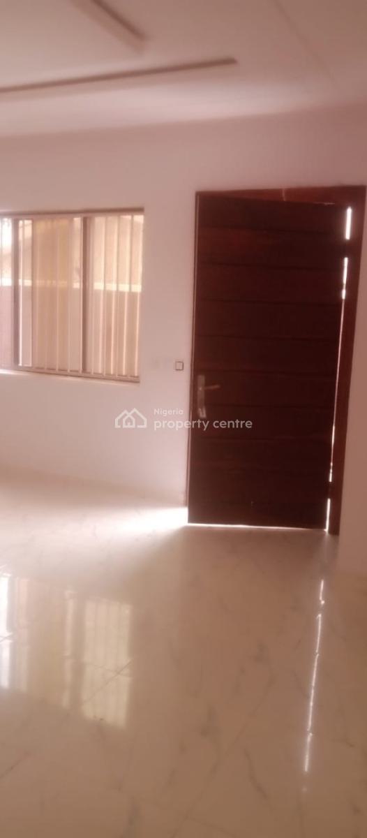 2 Units  in Compound 3 Bedrooms Bungalow and 4 Bedrooms Semi  Detached, Inside at Estate, Jakande, Lekki, Lagos, Semi-detached Duplex for Rent